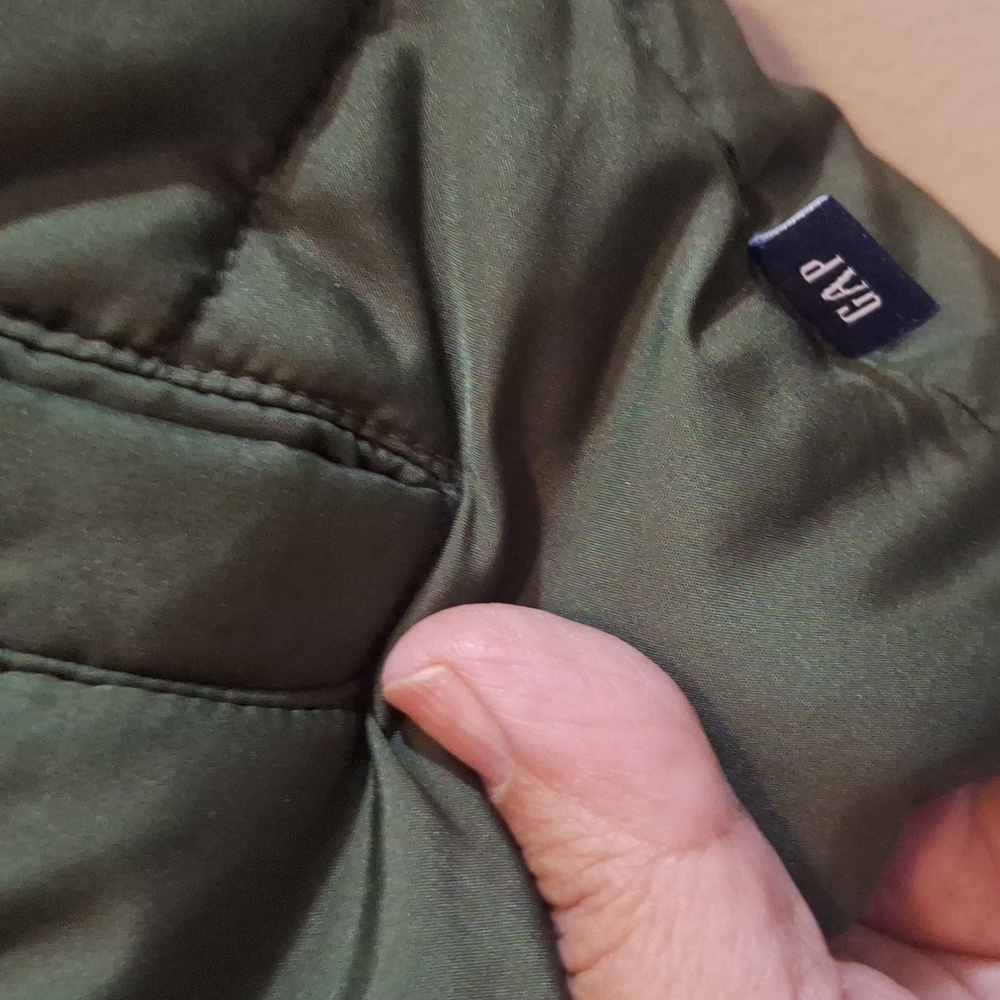 GAP Olive Puffer Jacket - Picture 4 of 8